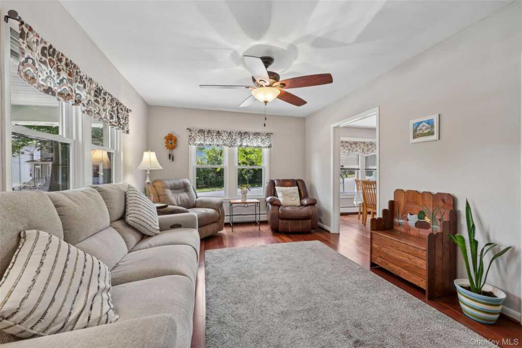 16 Spring Street, Nyack, NY 10960 - Photo 4 of 26