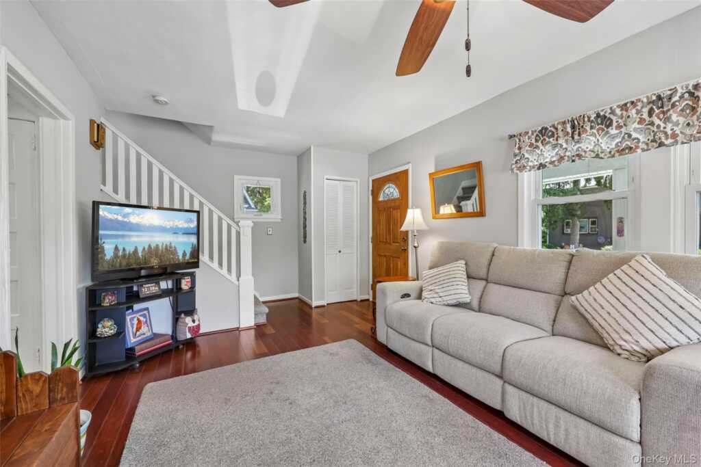 16 Spring Street, Nyack, NY 10960 - Photo 6 of 26
