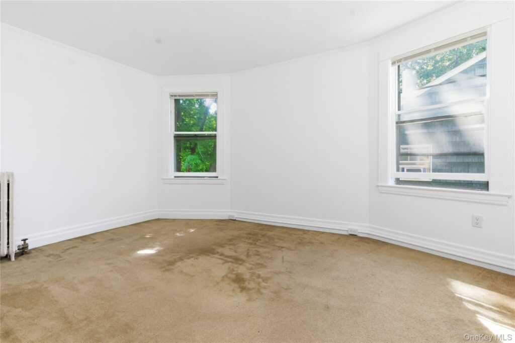 82 Quinby Avenue, White Plains, NY 10606 - Photo 16 of 30