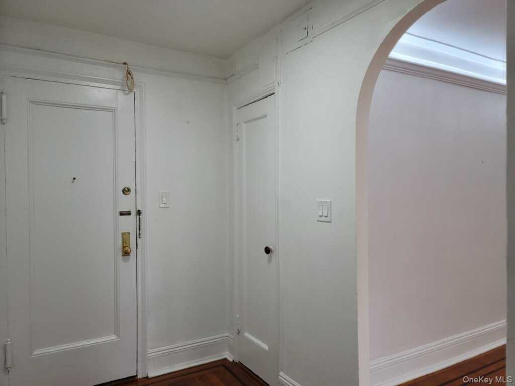 1 Broad Parkway, Unit #2P, White Plains, NY 10601 - Photo 2 of 13