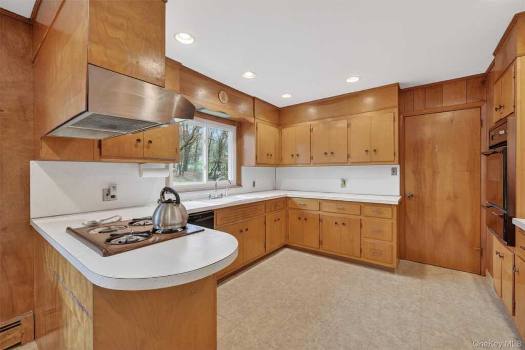 5 River Road, Suffern, NY 10901 - Photo 20 of 50
