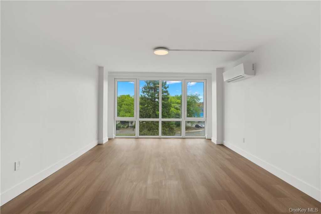 1 Lyon Place, Unit #103, White Plains, NY 10601 - Photo 5 of 11