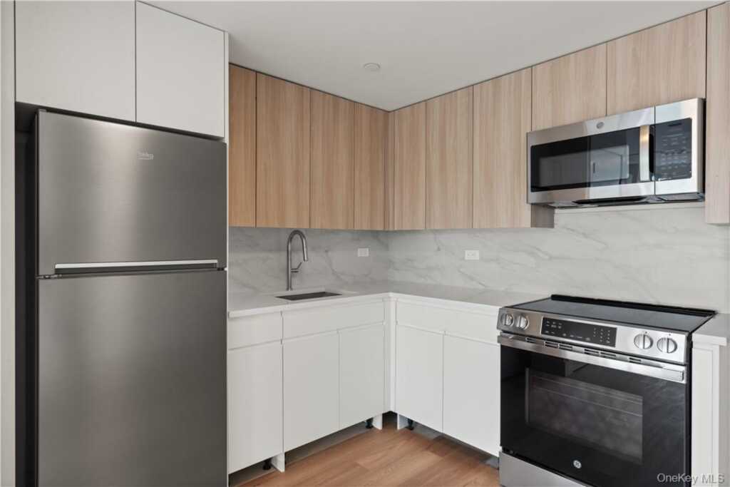 1 Lyon Place, Unit #103, White Plains, NY 10601 - Photo 6 of 11