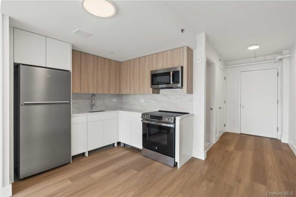 1 Lyon Place, Unit #103, White Plains, NY 10601 - Photo 7 of 11