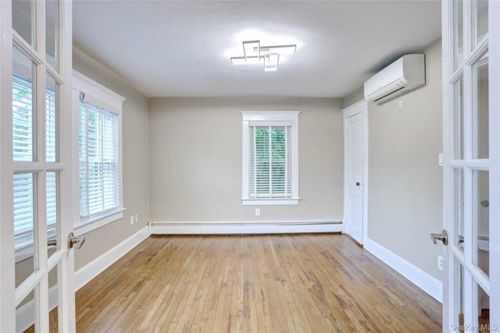 254 N Main Street, New City, NY 10956 - Photo 8 of 37