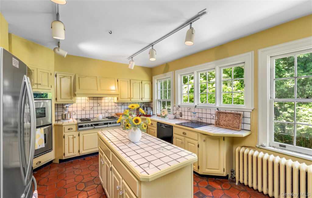 265 N Broadway, Nyack, NY 10960 - Photo 18 of 50