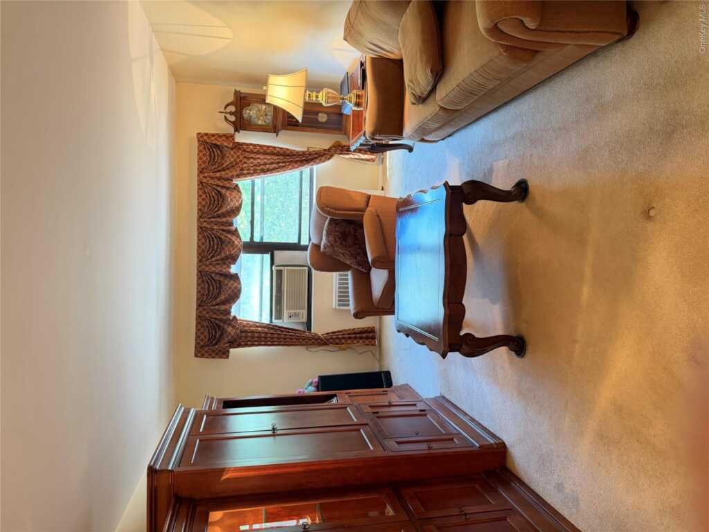 35 Shady Glen Court, Unit #3F, New Rochelle, NY 10805 - Photo 7 of 15