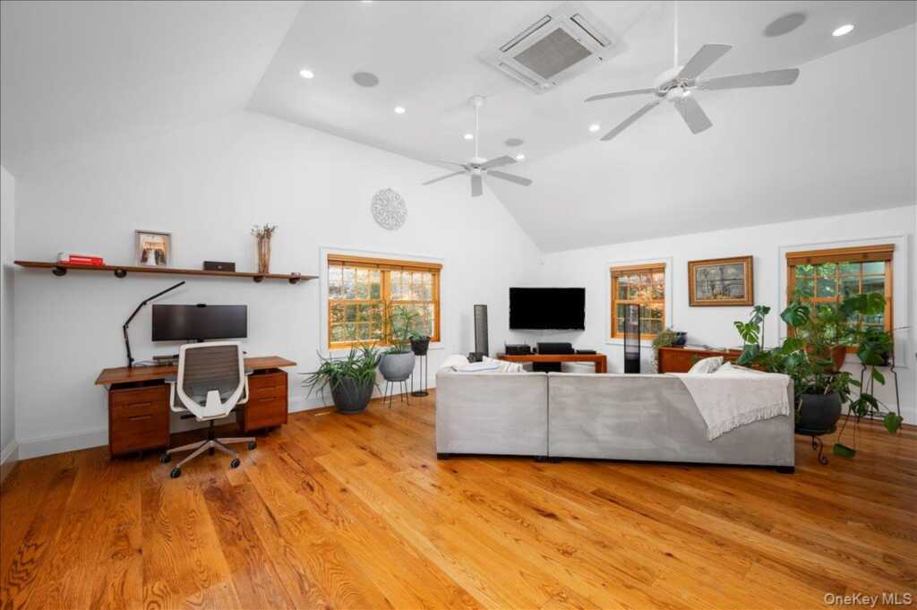 80 Maple Avenue, Rye, NY 10580 - Photo 23 of 37