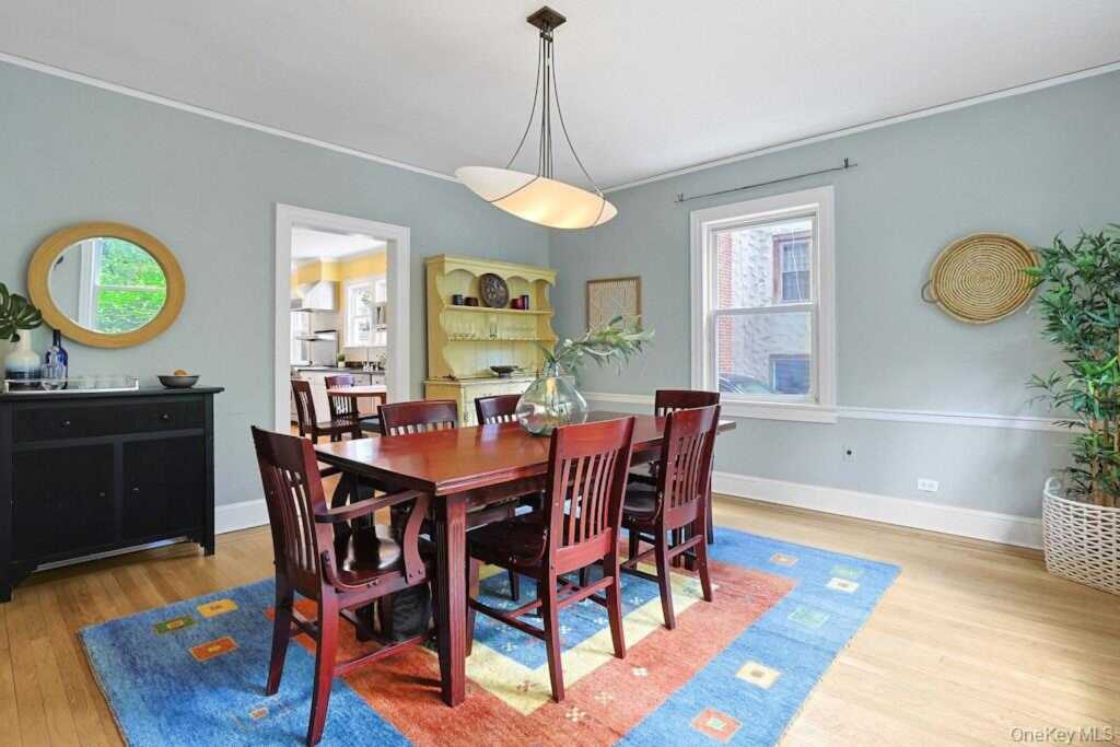 91 Vaughn Avenue, New Rochelle, NY 10801 - Photo 12 of 50