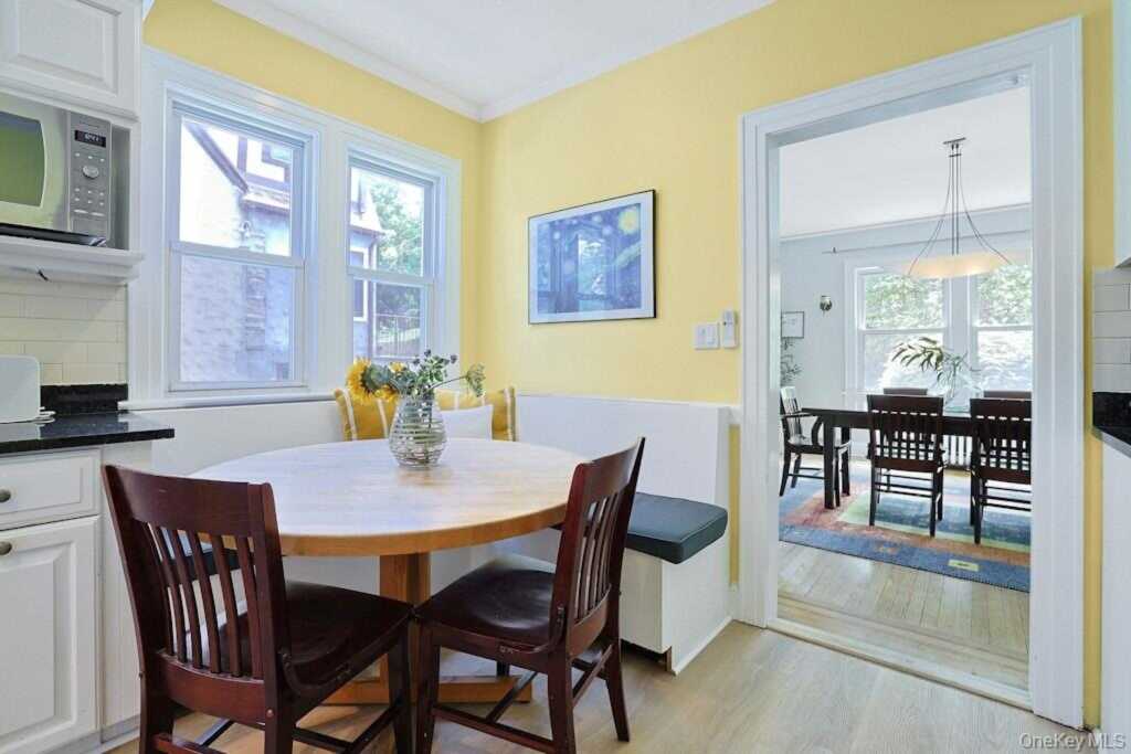 91 Vaughn Avenue, New Rochelle, NY 10801 - Photo 15 of 50