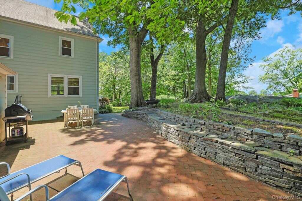 91 Vaughn Avenue, New Rochelle, NY 10801 - Photo 23 of 50