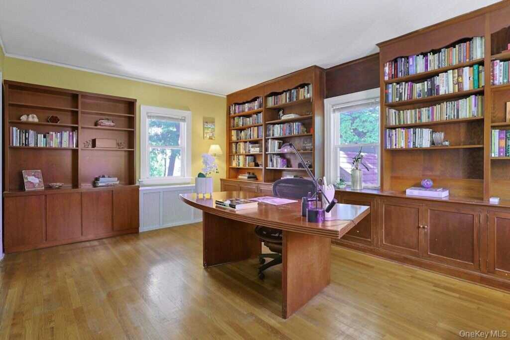 91 Vaughn Avenue, New Rochelle, NY 10801 - Photo 29 of 50