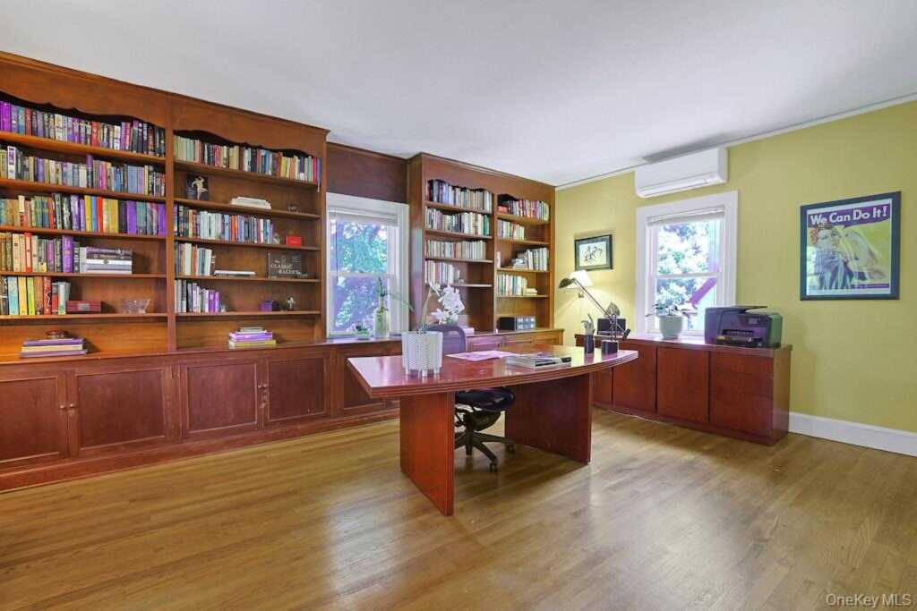 91 Vaughn Avenue, New Rochelle, NY 10801 - Photo 30 of 50