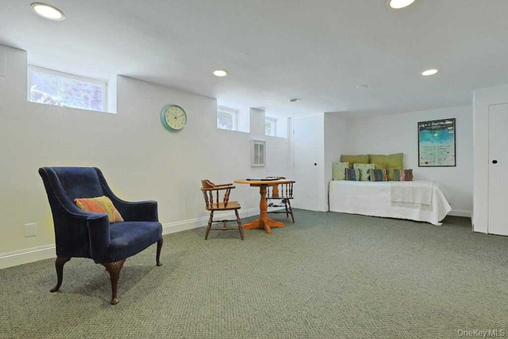91 Vaughn Avenue, New Rochelle, NY 10801 - Photo 37 of 50