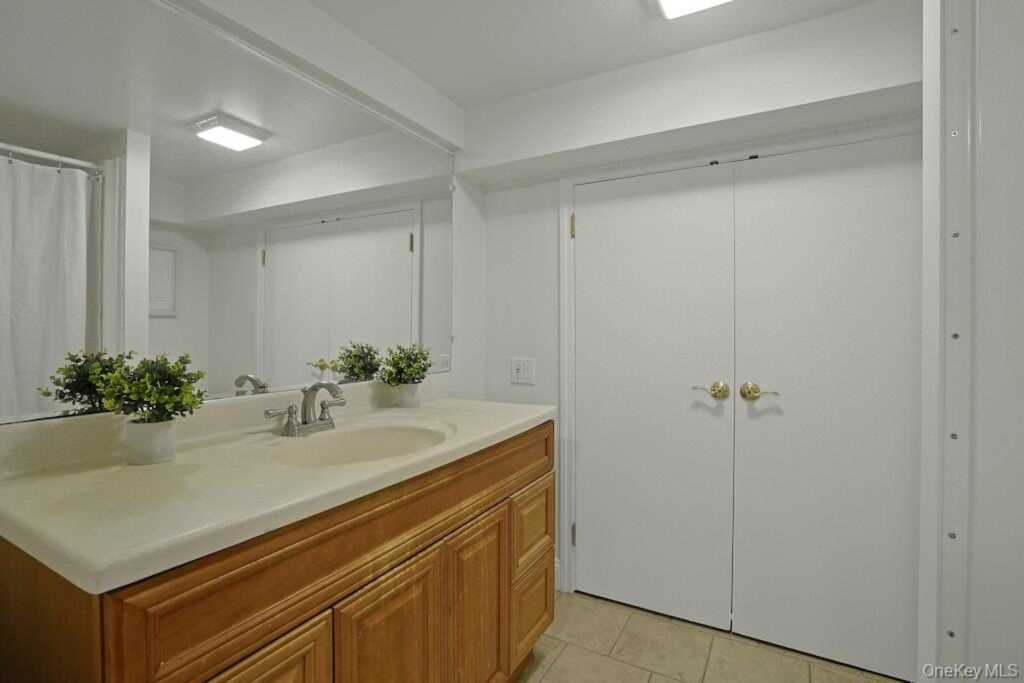 91 Vaughn Avenue, New Rochelle, NY 10801 - Photo 39 of 50