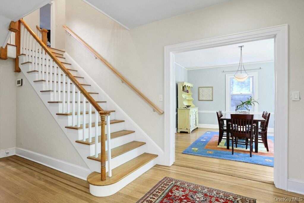 91 Vaughn Avenue, New Rochelle, NY 10801 - Photo 5 of 50