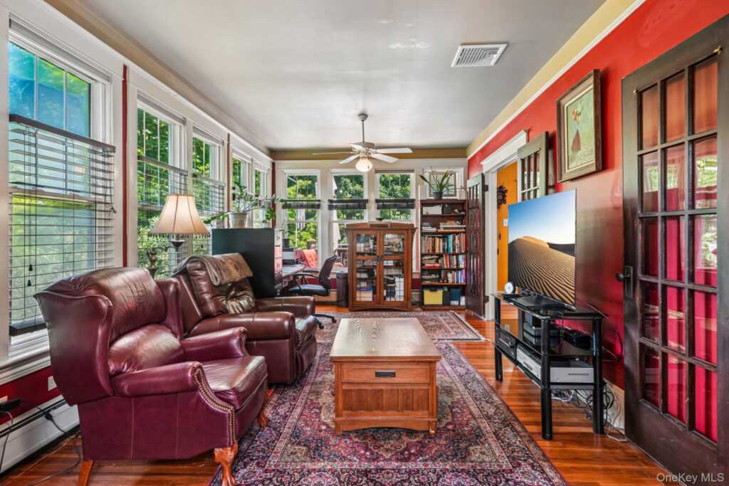 22 Grandview Avenue, Suffern, NY 10901 - Photo 15 of 44