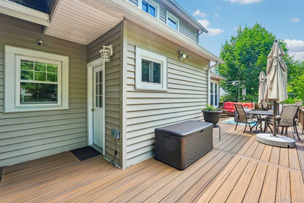 22 Grandview Avenue, Suffern, NY 10901 - Photo 36 of 44