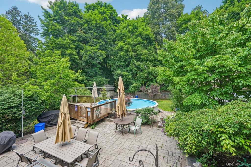 22 Grandview Avenue, Suffern, NY 10901 - Photo 38 of 44