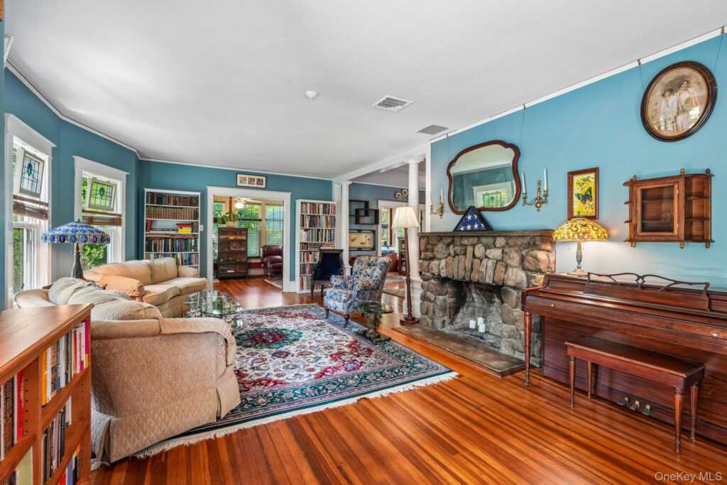 22 Grandview Avenue, Suffern, NY 10901 - Photo 6 of 44