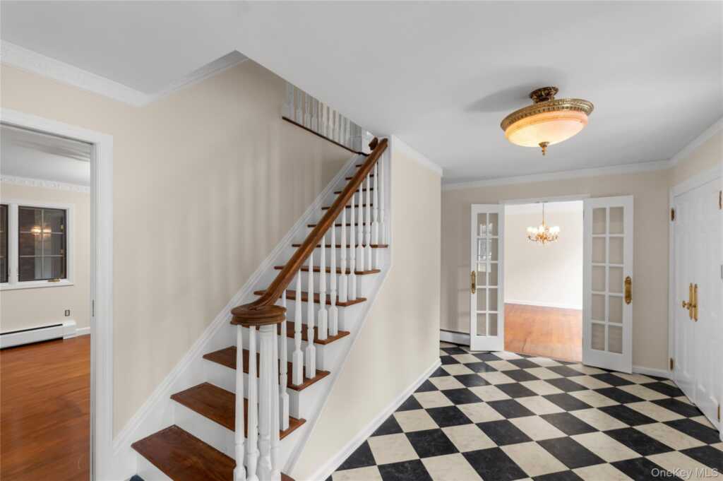 102 Birchwood Avenue, Nyack, NY 10960 - Photo 10 of 30