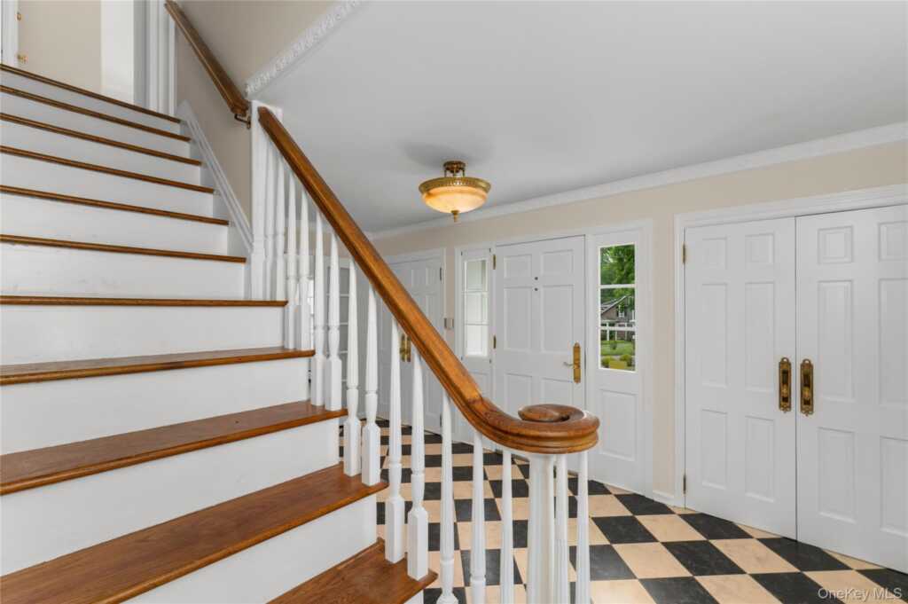 102 Birchwood Avenue, Nyack, NY 10960 - Photo 21 of 30