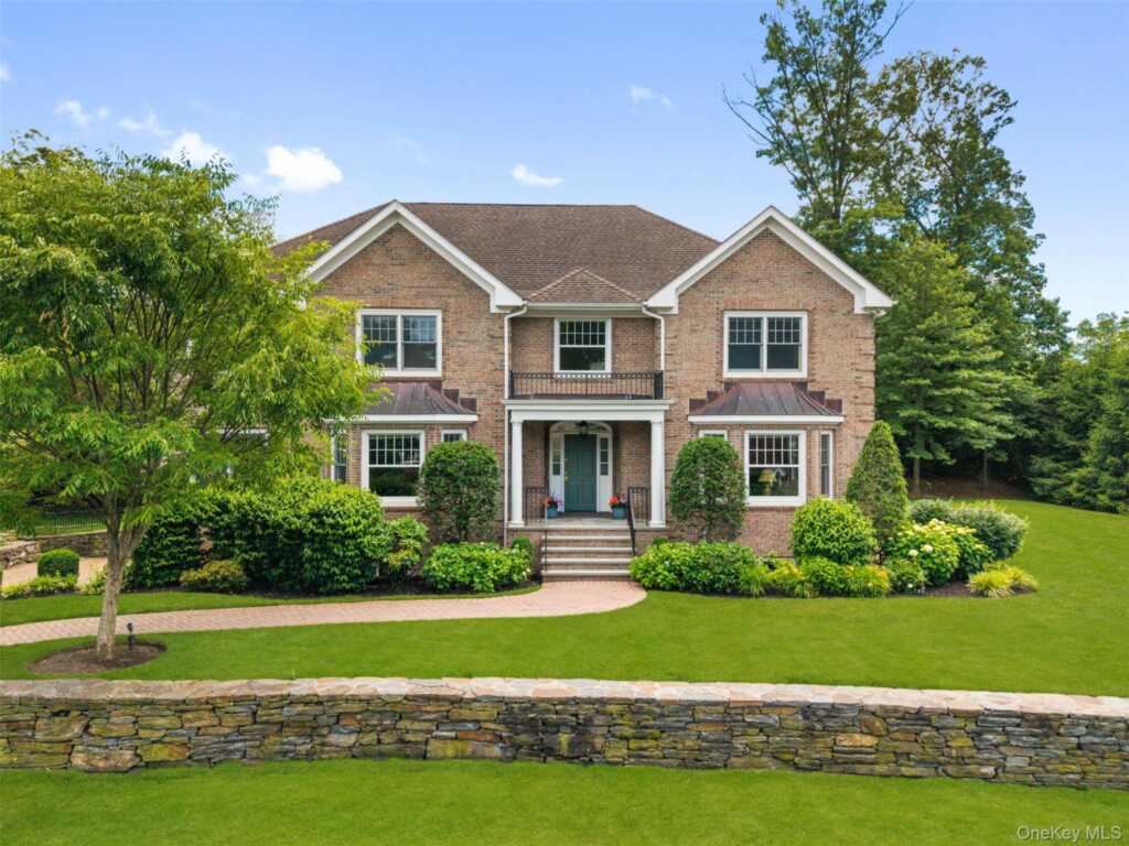 1 Cambridge Court, New Rochelle, NY 10804