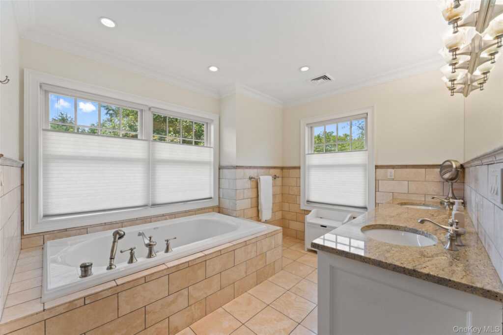 1 Cambridge Court, New Rochelle, NY 10804 - Photo 19 of 36