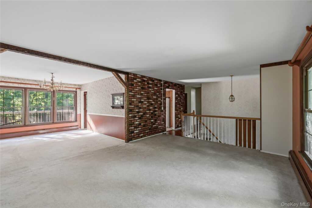9 Adams Lane, Suffern, NY 10901 - Photo 10 of 35