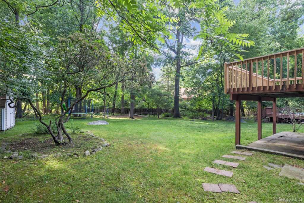 9 Adams Lane, Suffern, NY 10901 - Photo 30 of 35