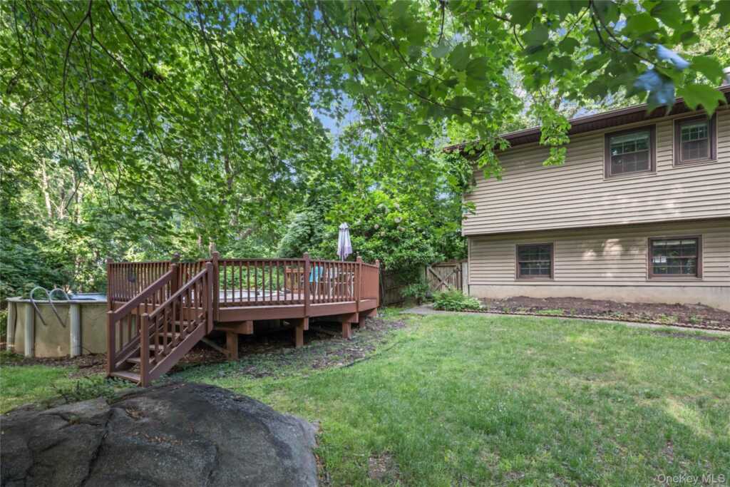 9 Adams Lane, Suffern, NY 10901 - Photo 33 of 35
