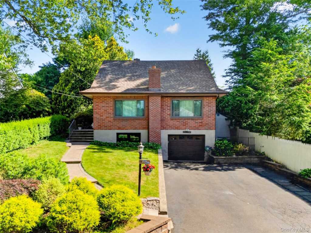 9 E Hall Avenue, New City, NY 10956