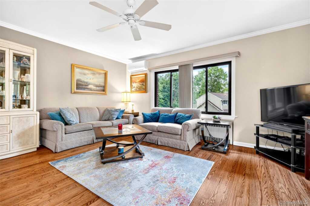 9 E Hall Avenue, New City, NY 10956 - Photo 11 of 50