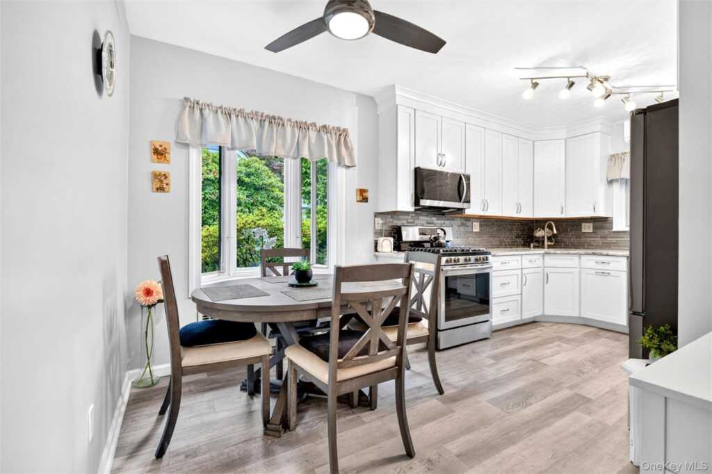 9 E Hall Avenue, New City, NY 10956 - Photo 15 of 50