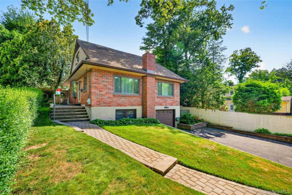 9 E Hall Avenue, New City, NY 10956 - Photo 2 of 50