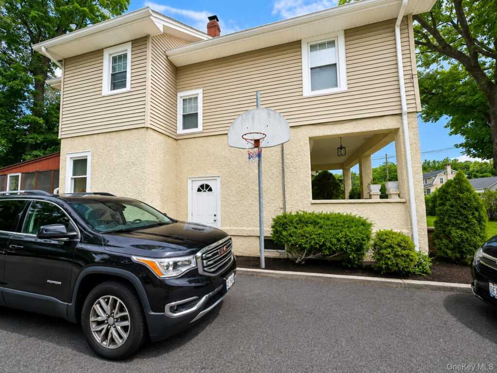 39 Boulevard, Suffern, NY 10901 - Photo 8 of 9