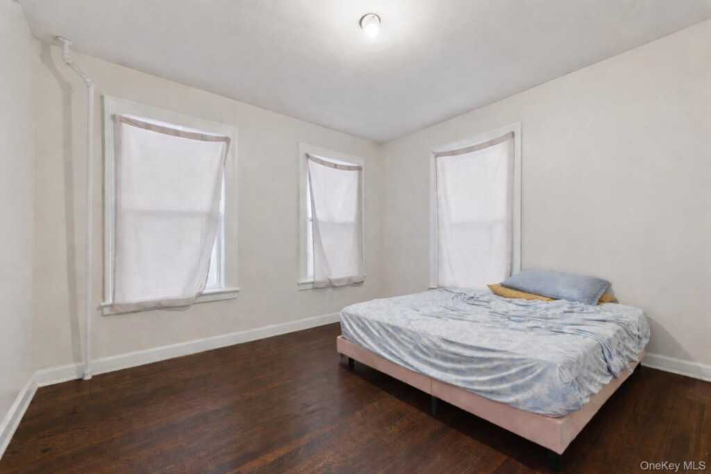 19 W Maple Avenue, Suffern, NY 10901 - Photo 10 of 21