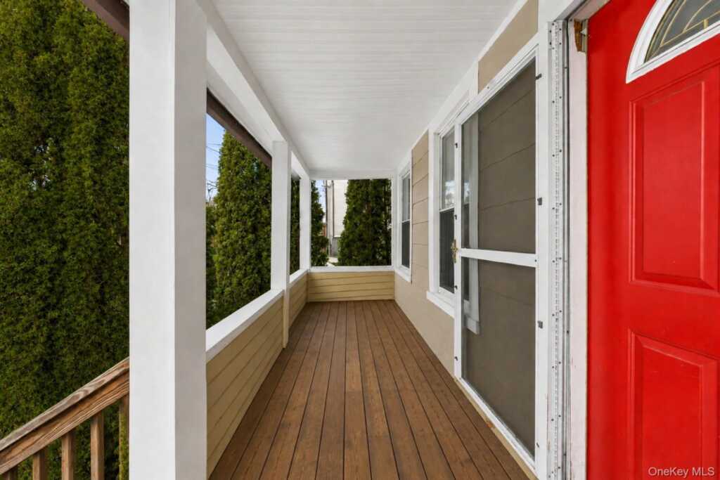 19 W Maple Avenue, Suffern, NY 10901 - Photo 2 of 21