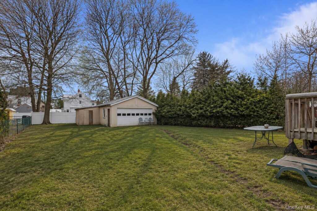 19 W Maple Avenue, Suffern, NY 10901 - Photo 20 of 21