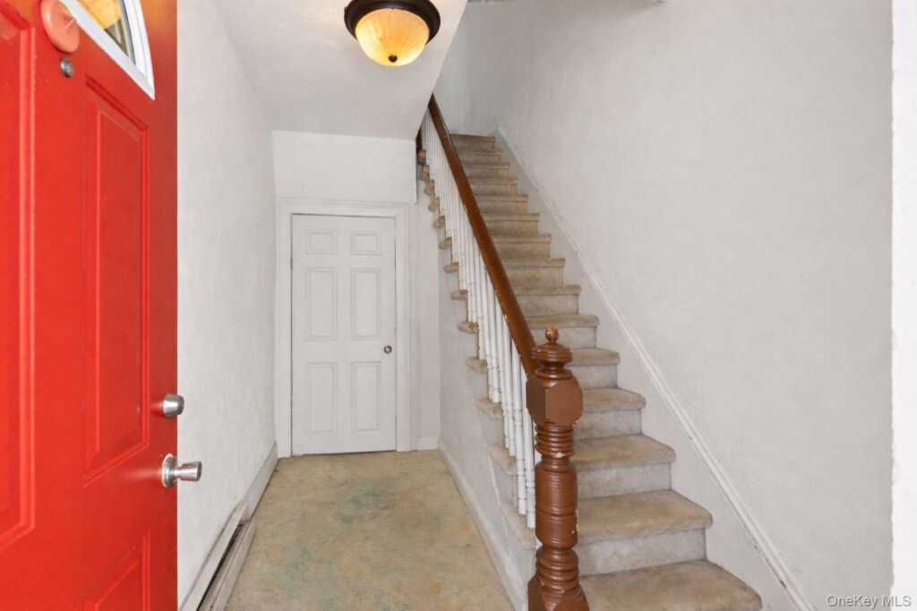 19 W Maple Avenue, Suffern, NY 10901 - Photo 3 of 21
