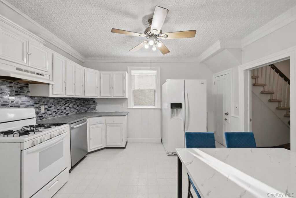 19 W Maple Avenue, Suffern, NY 10901 - Photo 7 of 21
