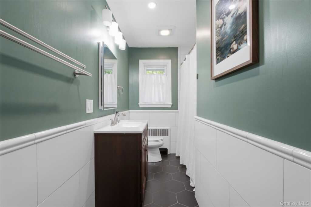 11 Forest Drive, Suffern, NY 10901 - Photo 13 of 41