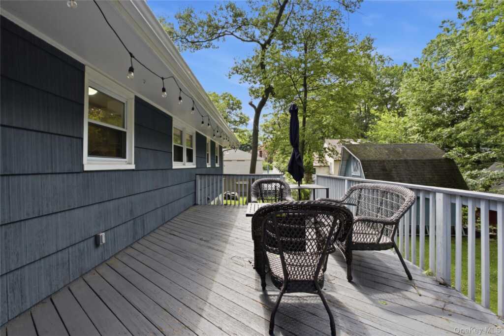 11 Forest Drive, Suffern, NY 10901 - Photo 33 of 41