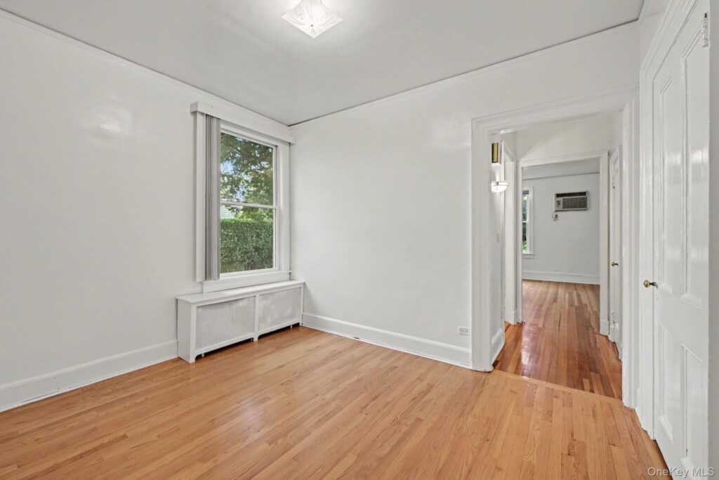 242 Mayflower Avenue, Unit #1st floor, New Rochelle, NY 10801 - Photo 10 of 12