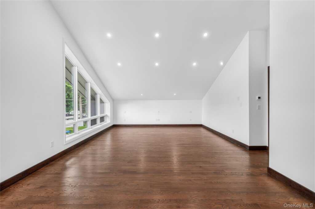408 Buena Vista Road, New City, NY 10956 - Photo 26 of 43