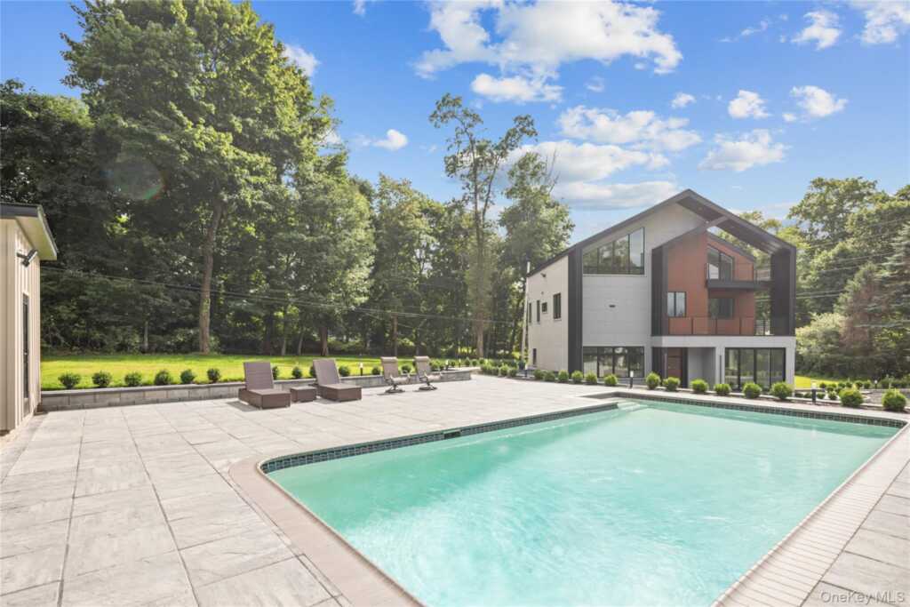 408 Buena Vista Road, New City, NY 10956 - Photo 32 of 43