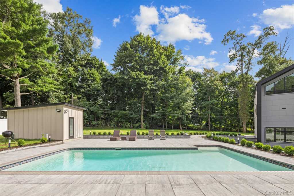 408 Buena Vista Road, New City, NY 10956 - Photo 34 of 43