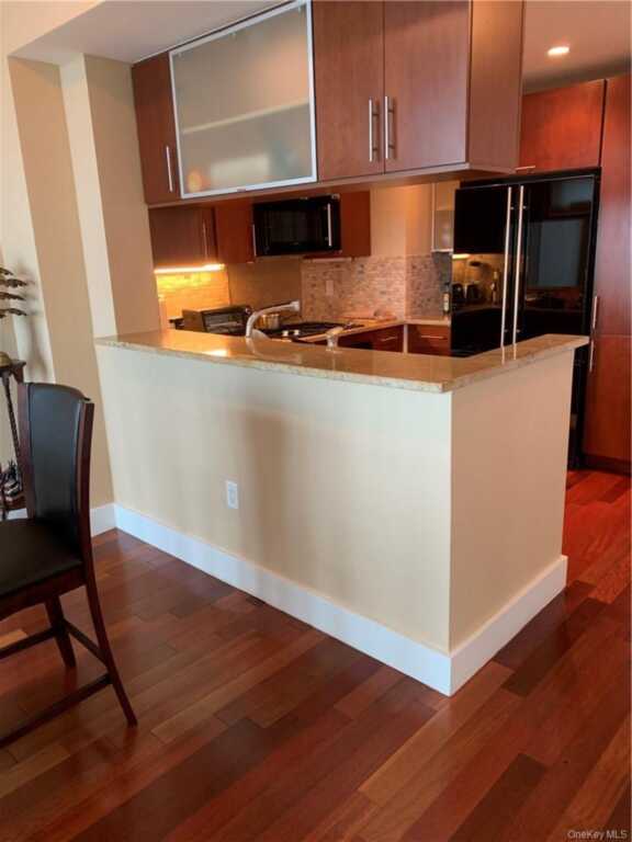 175 Huguenot Street, Unit #2205, New Rochelle, NY 10801 - Photo 3 of 23