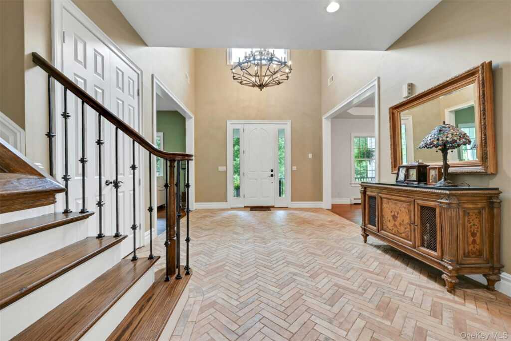 11 Badi Drive, Nyack, NY 10960 - Photo 7 of 47