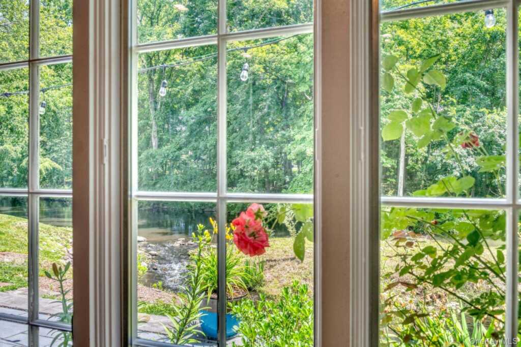 459 Haverstraw Road, Suffern, NY 10901 - Photo 15 of 47